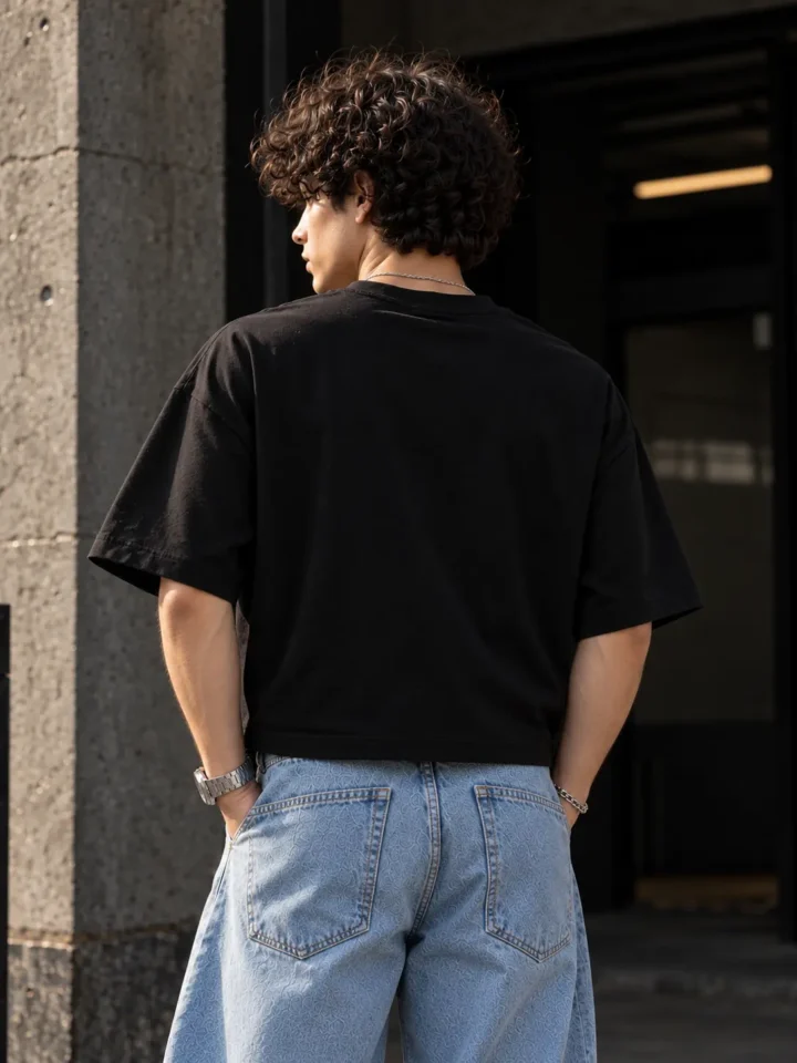 Black Tee detail