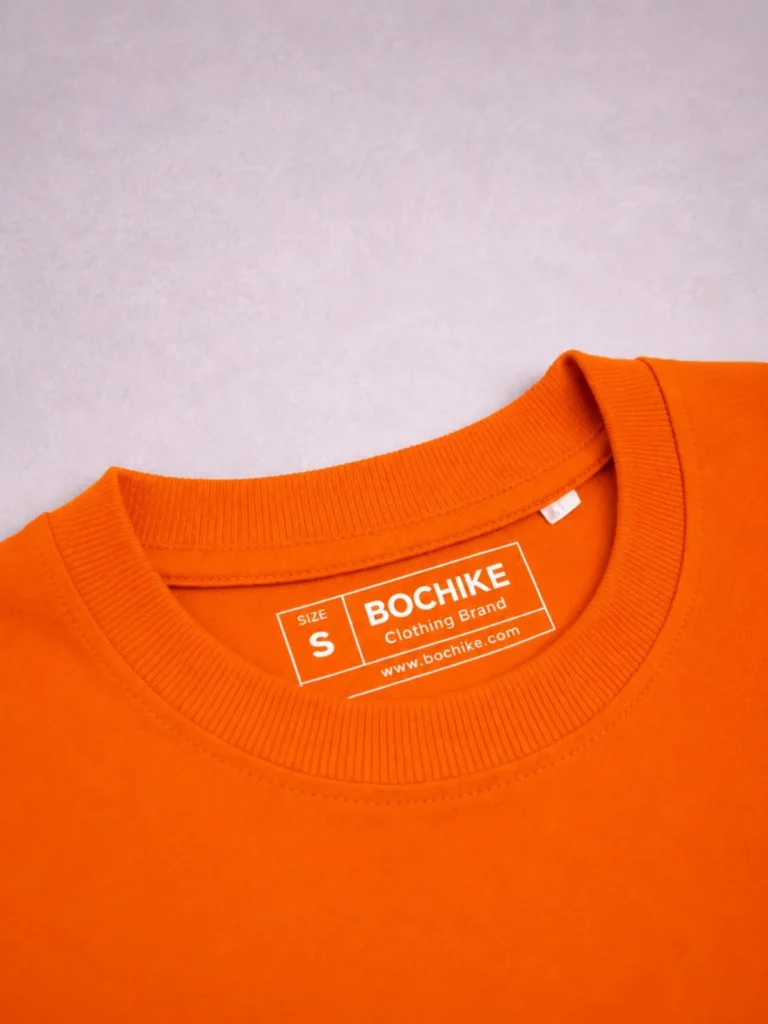 Orange Tshirt — detail